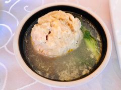 蟹粉狮子头-新镇江酒家(南京西路店)
