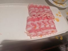 -海底捞火锅鲜切牛肉主题店(长寿路店)