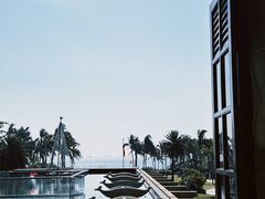 -亚龙湾喜来登·美景台大堂吧