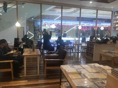 -猫的天空之城概念书店(印象城购物中心店)