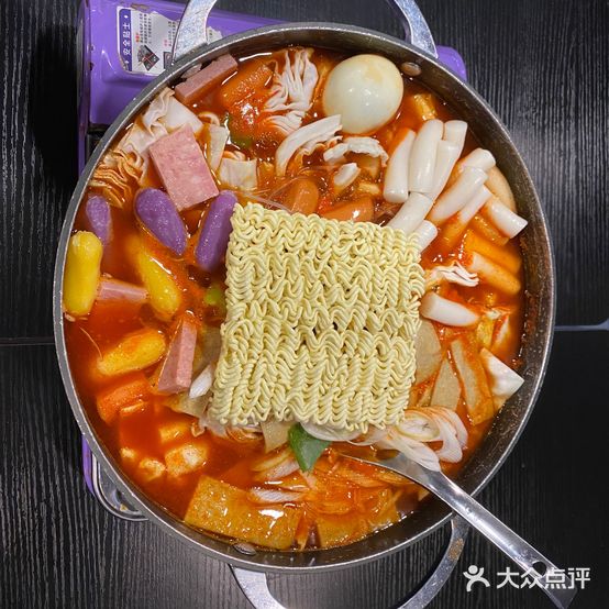 두남자떡볶이(虹泉路店)