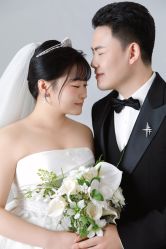 -蒙太奇婚纱摄影(万达店)