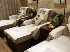 -新盈光·云会所(百丈东路店)