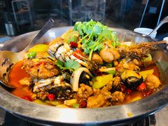 -龙巢盱眙龙虾·牛蛙·烧烤宵夜(八卦岭店)