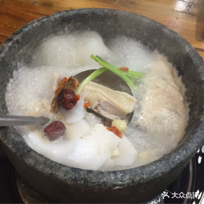金岷坊椰子鸡餐厅(吉祥街店)墨脱石锅椰子鸡图片 - 第1504张