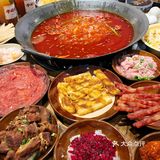 重庆牛油火锅，这家店做的够地道，巴适[强][强][强]