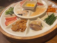 -芸南道·过桥米线(昆明老街旗舰店)