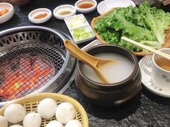 -草家酱蟹炭火烤肉店(珲春南路一店)