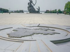 -巴陵广场
