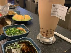 大红袍珍珠奶茶-湊湊火锅·茶憩(打浦桥日月光店)