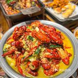 人生建议：一定要带朋友来吃这家的烧烤小龙虾