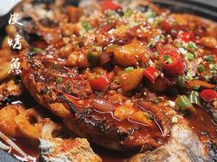 -鸣记脆皮烤鱼·海鲜烤鱼(三八广场店)