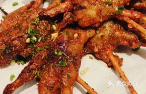 Charcoal Grilled Glutinous Chicken Feet