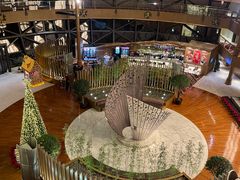 -上海滴水湖皇冠假日酒店