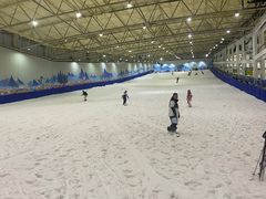 -乔波室内滑雪场