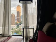 -广州天河希尔顿酒店