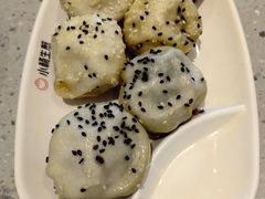 -小杨生煎(金山百联购物中心3楼店)