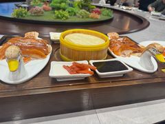 -百鸟朝凤宴会中心