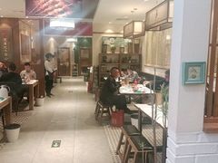 大堂-白氏兄弟烧烤(尹家沟店)