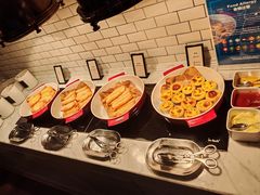 -深圳国际会展中心希尔顿酒店(前海华发冰雪世界店)