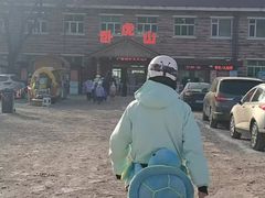 -济南卧虎山滑雪场