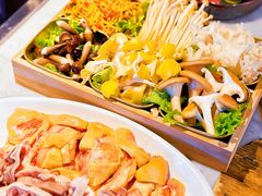 -尚尚仙·酸汤猪手·猪肚鸡火锅(华联万柳购物中心店)