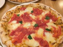 -城市大道红炉披萨烘焙坊