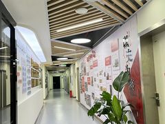 -粤港芭莎美容美发化妆学校