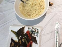 -宾朋海鲜特色美食餐厅·纯手工鲅鱼水饺(兴海路店)