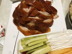 -依江春水烤鸭店