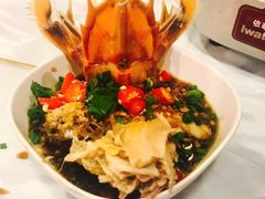 -鲜入围煮花胶鸡海鲜火锅