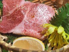 -山川小町·极番烧肉(新地假日广场店)