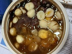 -RUXU入续糖水铺与包(卓悦中心店)