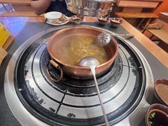 -阿山卓·野生菌火锅·纳西火塘烤肉