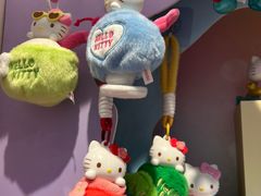 -名创优品(北京新中关购物中心地铁层店)