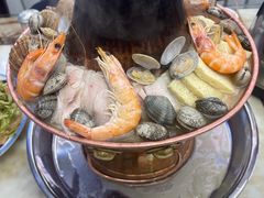 -一口猪海鲜浑锅·东北家常菜