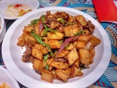 馕丁炒烤肉-楼兰古丽·新疆菜(大唐西市店)