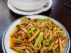 -民间瓦缸煨汤館(嵩山路店)