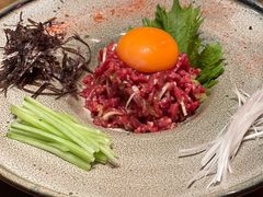 生拌牛肉-肉魁屋·烧肉·烧鸟·酒场(高新店)