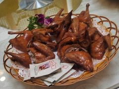 乳鸽-津津菜馆(绝没分店)