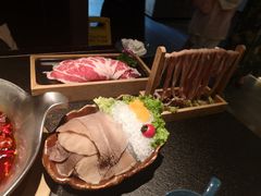 -湊湊火锅·茶憩(打浦桥日月光店)