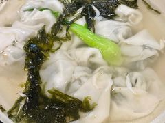 上海荠菜肉馄饨-玖鲜小笼(中山广场店)