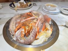 -雍容荟活帝王蟹活龙虾自助(苏宁旗舰店)