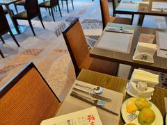 -东华假日酒店自助餐