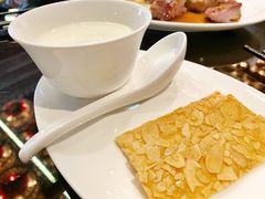 莲子蛋白杏仁茶-北京四季酒店·采逸轩