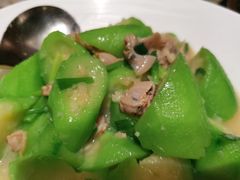 原汤蛤蜊煮广东胜瓜-皇朝会.经典传统粤菜(外滩店)