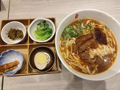 -康师傅私房牛肉面(马泉营奥莱店)