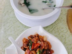 -鹏城人家海鲜酒家·23年老字号(较场尾店)