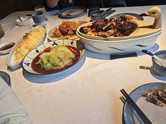 -八府香鸭·啫啫煲(华山路店)