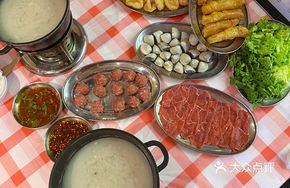 Shunde-style Rice Soup Hot Pot